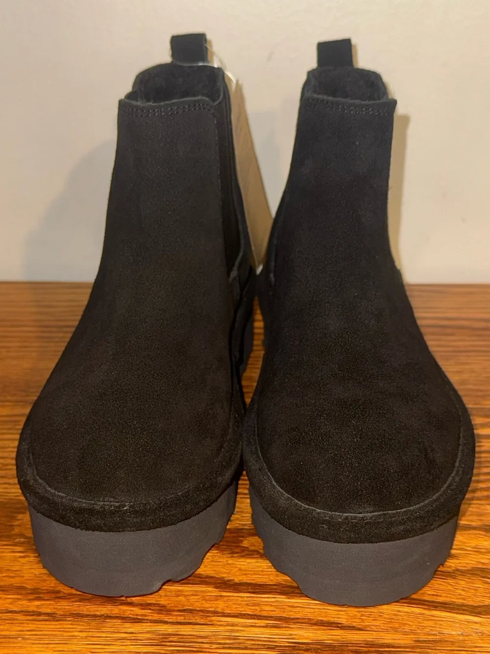 BearPaw Retro Drew Women's Black Suede Platform Sheep Fur Lined Boots - 6